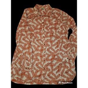Duluth Trading Co Women's Button Down‎ Size L